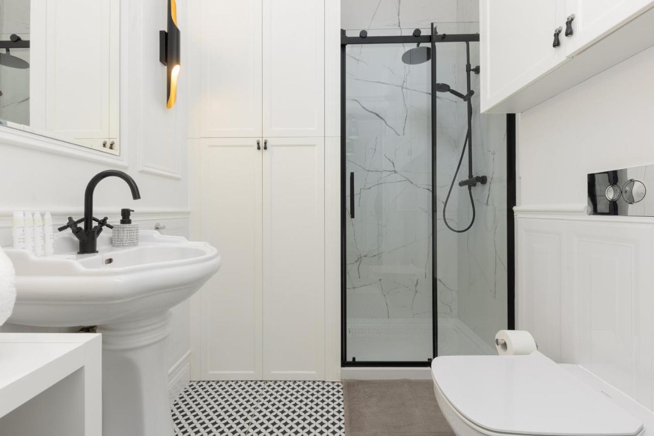 Apartment Strzelecka Old Town Cracow By Renters Prestige Krakkó Kültér fotó